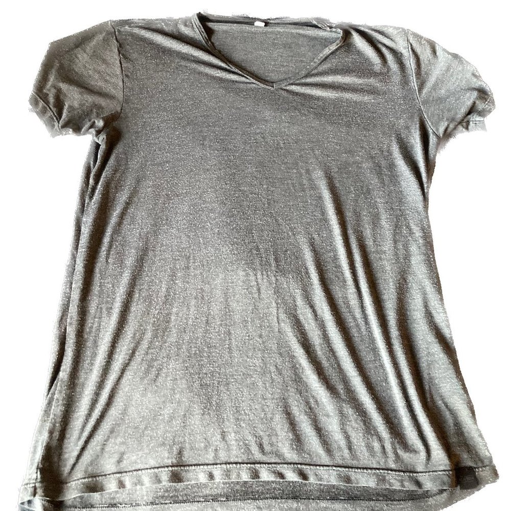 Uniqlo V-Neck Performance T-Shirt, Large, Gray